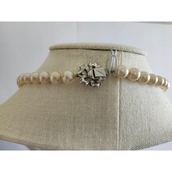 Vintage Marvella Faux Pearl Necklace 1960s - Picture 8 of 10